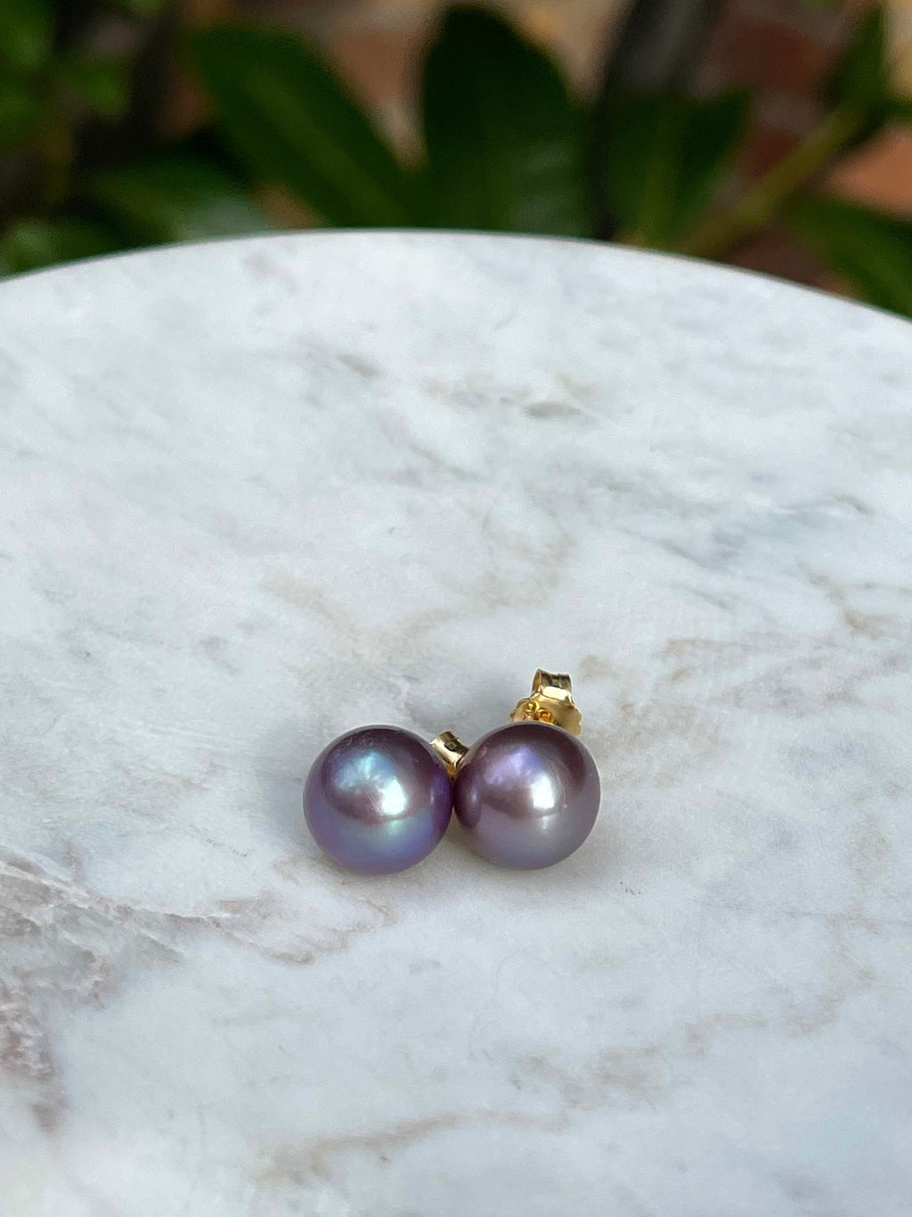 Purple Pearl Stud earrings