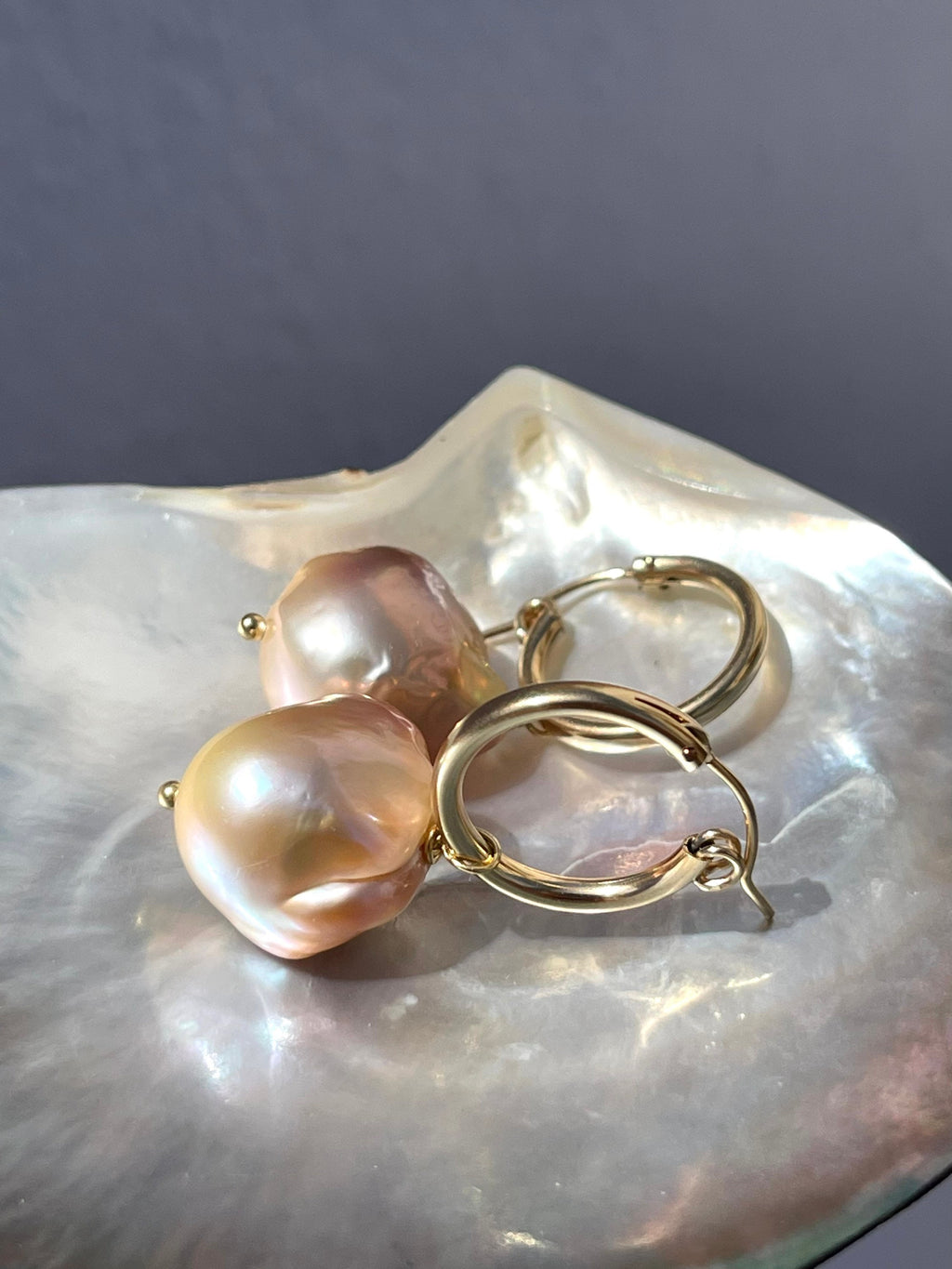 Pink baroque pearl earrings “Alba”, real freshwater pearls, golden hoops, 18k gold filled, boho earrings