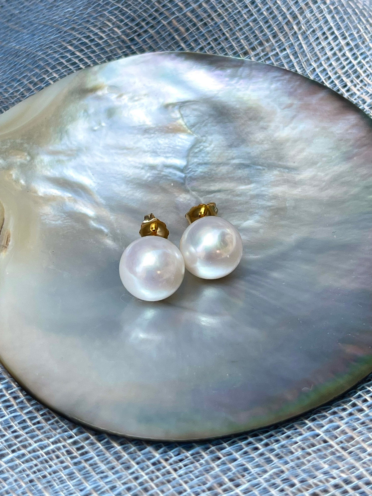 White Edison Pearl Studs