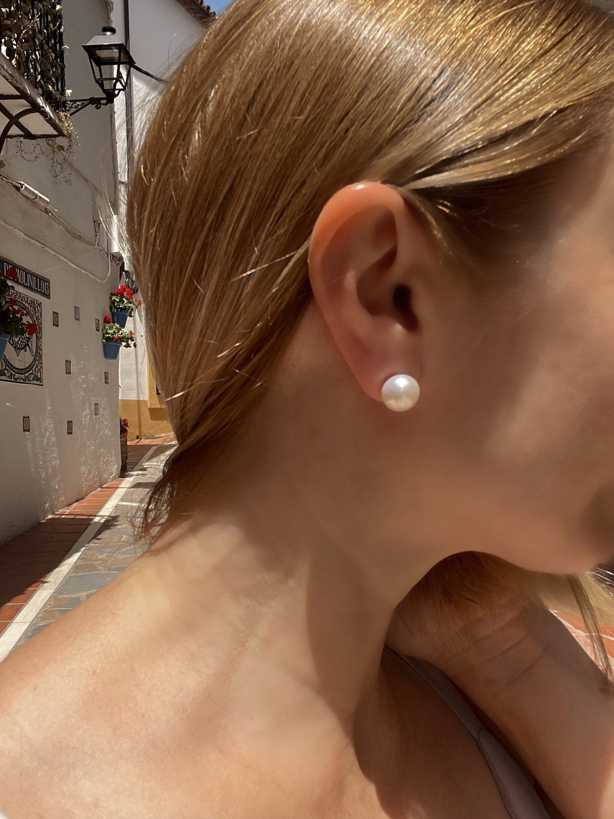 White Edison Pearl Studs