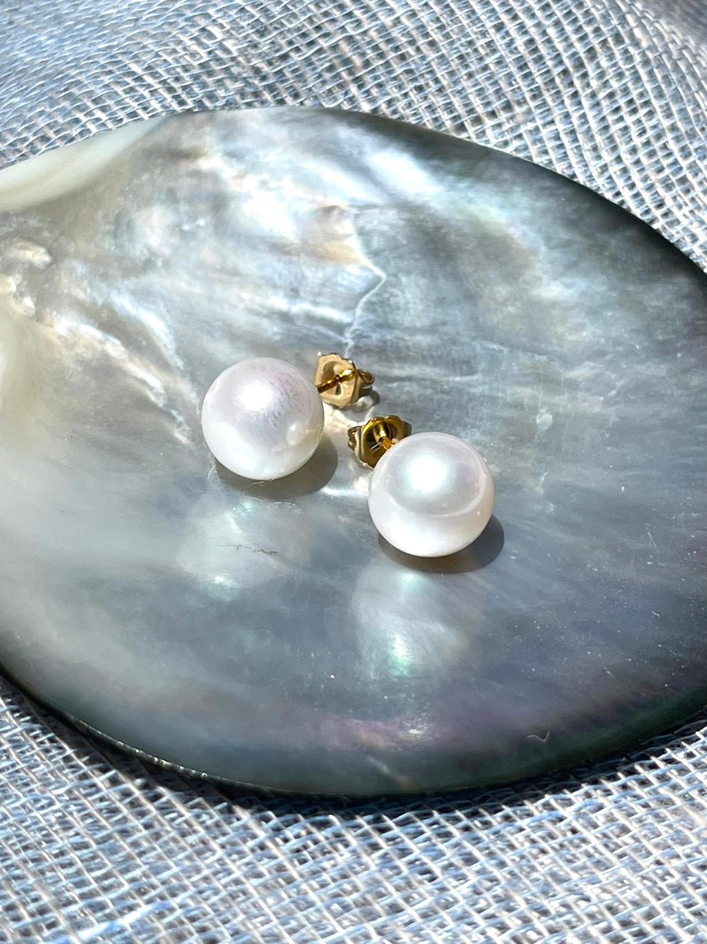 White Edison Pearl Studs