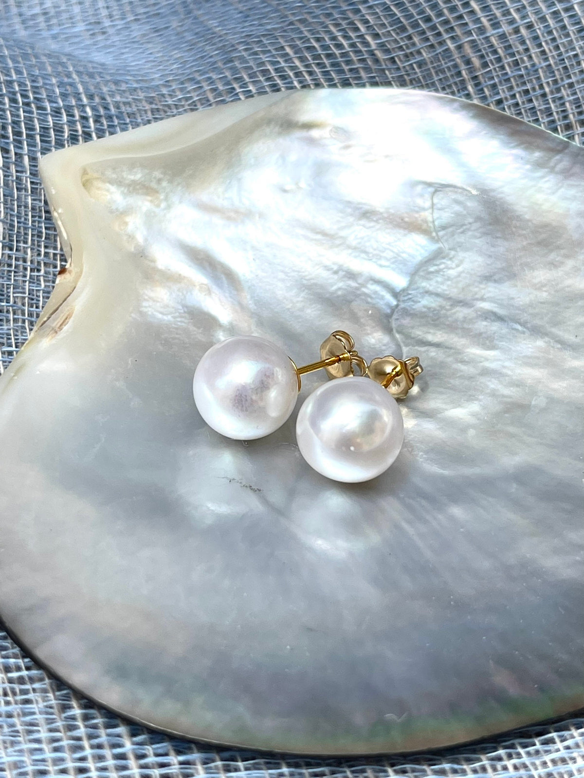 White Edison Pearl Studs