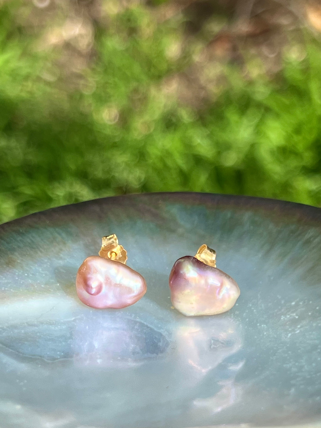 Purple keshi pearl stud earrings