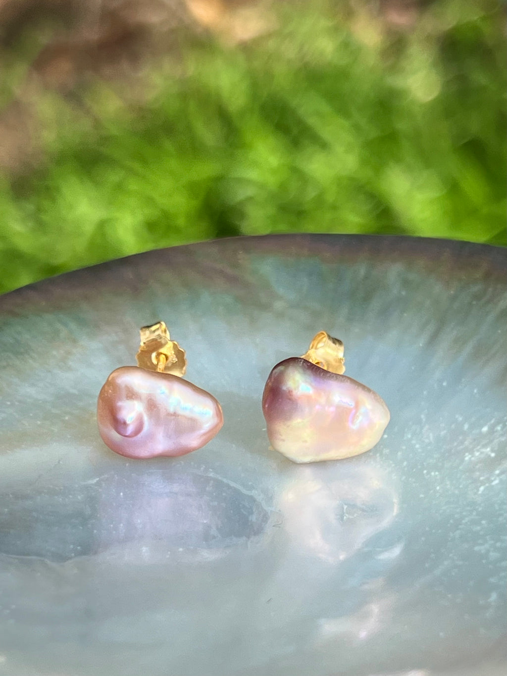 Purple keshi pearl stud earrings