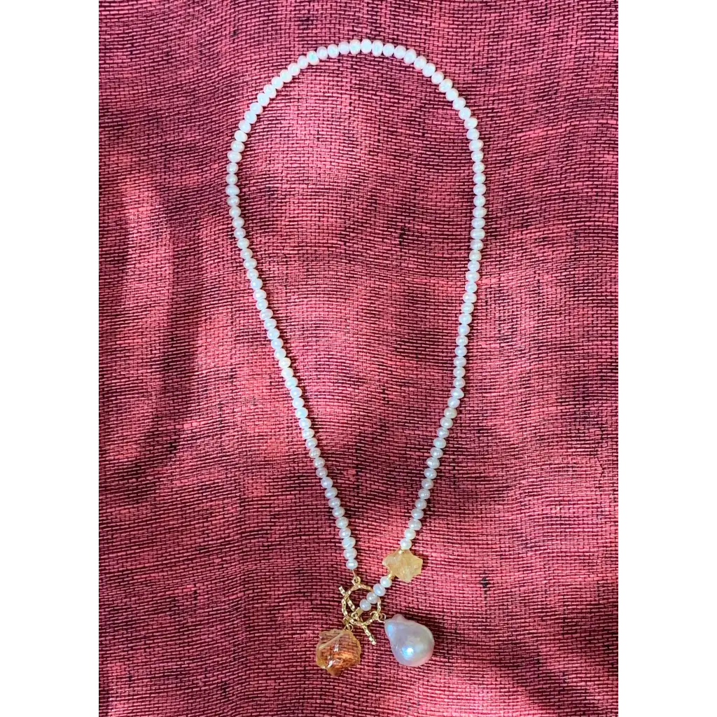 Natural pearl and raw citrine necklace with baroque pearl