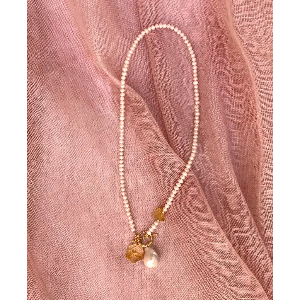 Natural pearl and raw citrine necklace with baroque pearl