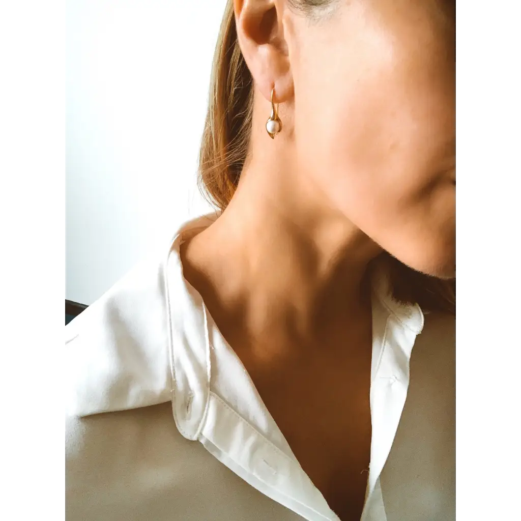 Natural pearls and gold plated 925 silver earrings leaf