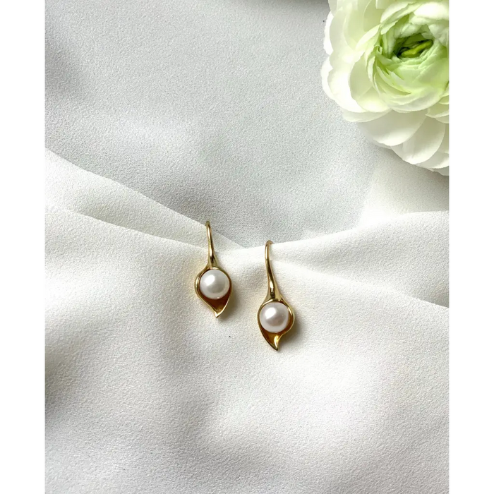 Natural pearls and gold plated 925 silver earrings leaf
