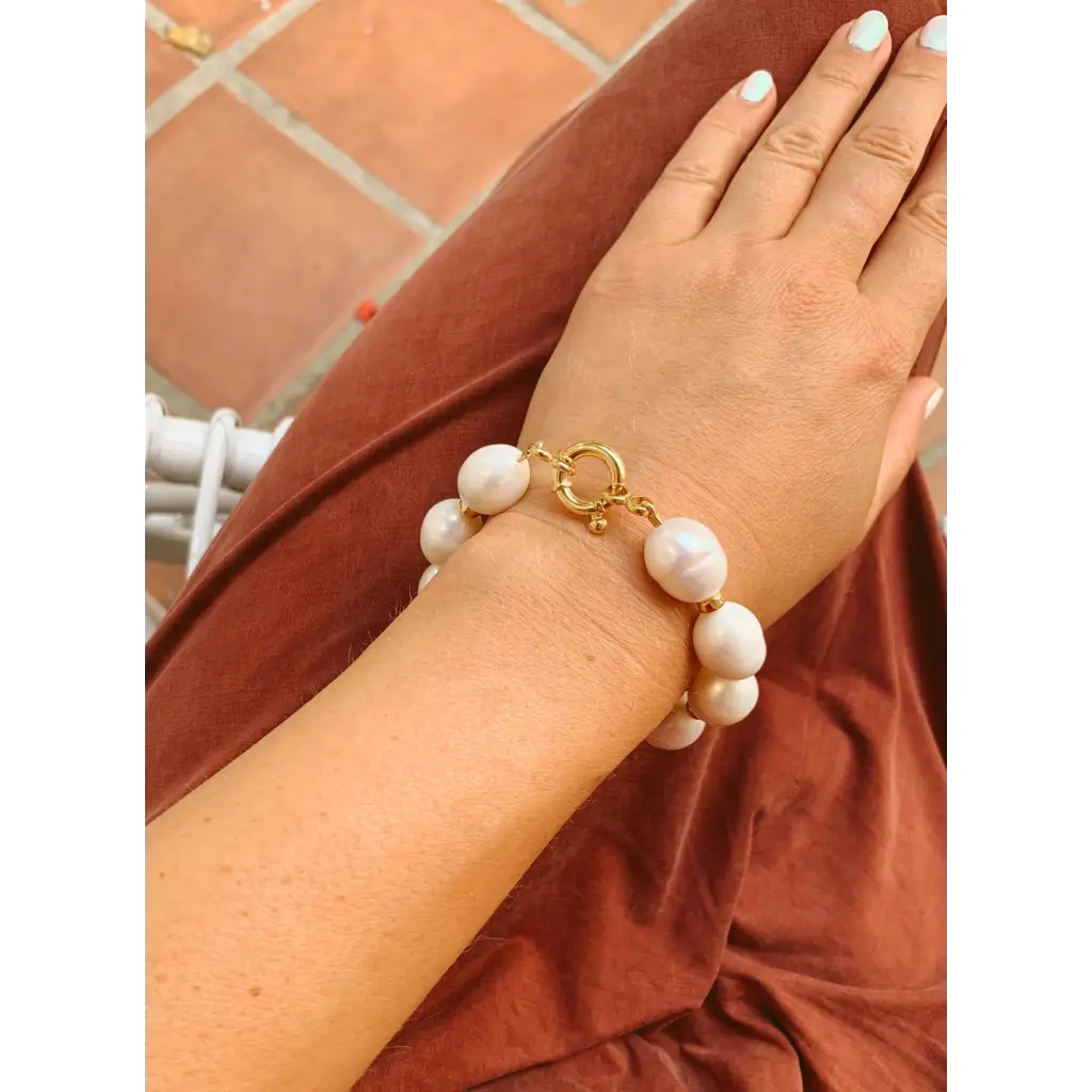Pearl bracelet with marine clasp chunky pearl bracelet gold