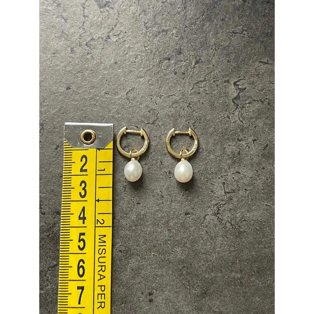 Pearl hoop earrings Cute classy pearl earrings made of gold