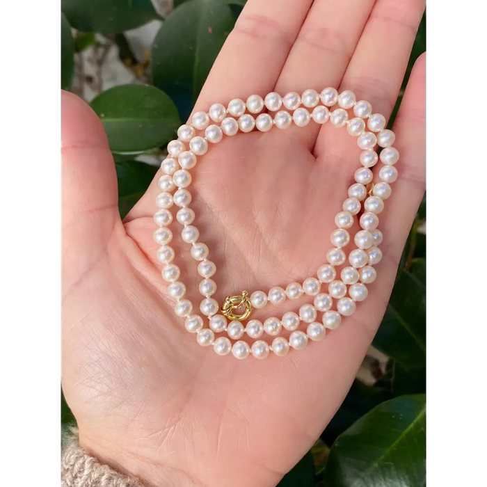 Perfect round top quality white pearl necklace with 18k