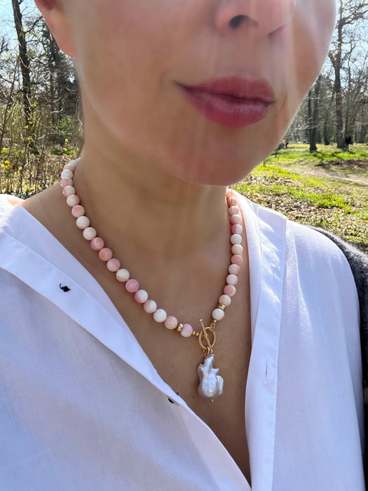 Shell Toggle Queen Conch Shell Toggle Necklace With Baroque Pearl Pendant