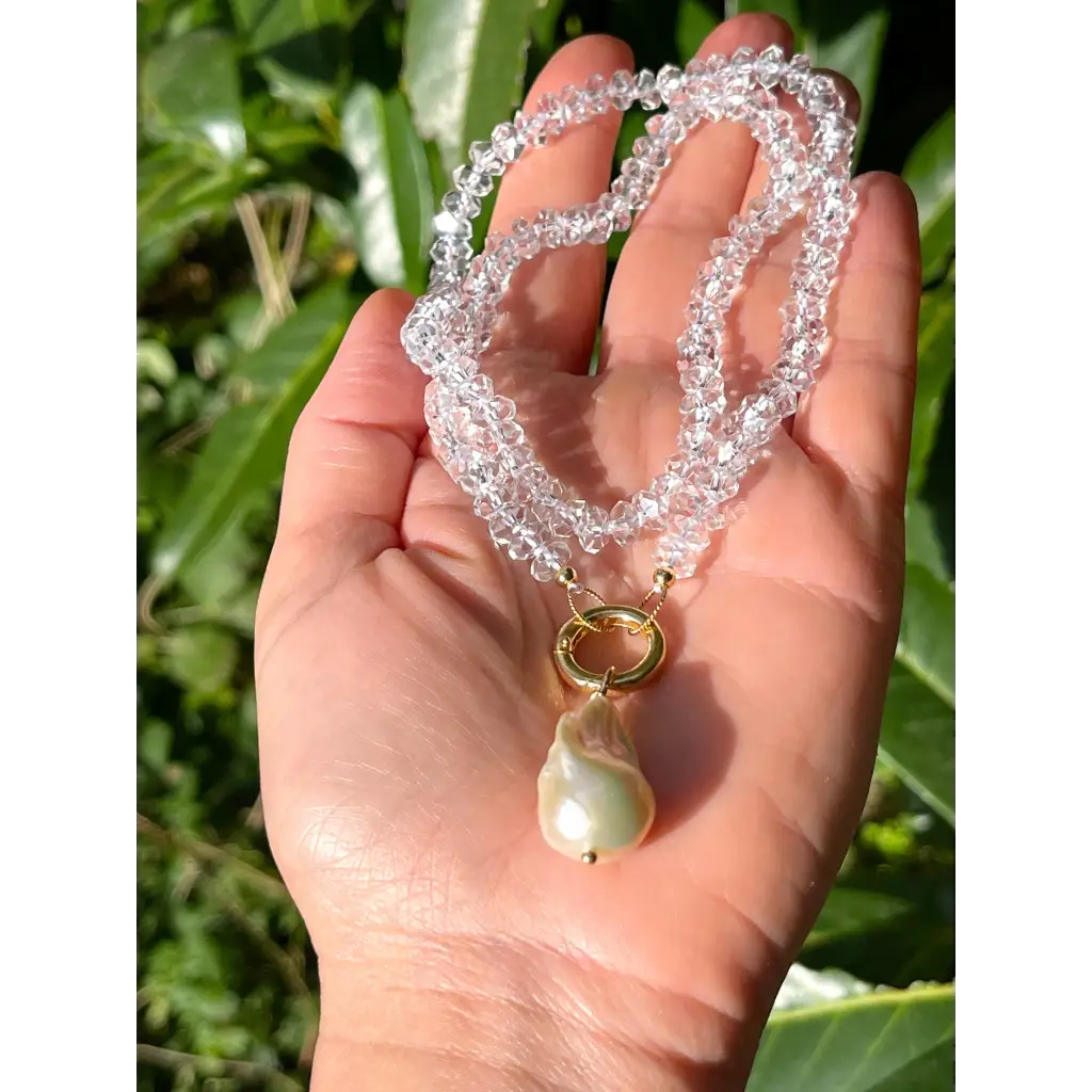 Rock crystal and baroque pearl beaded necklace Estrella Del