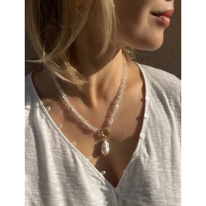 Rock crystal and baroque pearl beaded necklace Estrella Del