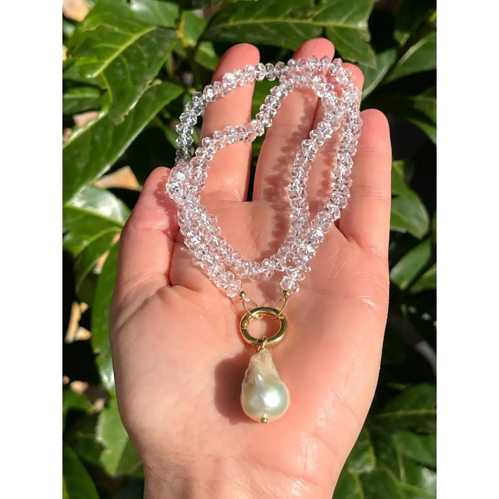 Rock crystal and baroque pearl beaded necklace Estrella Del