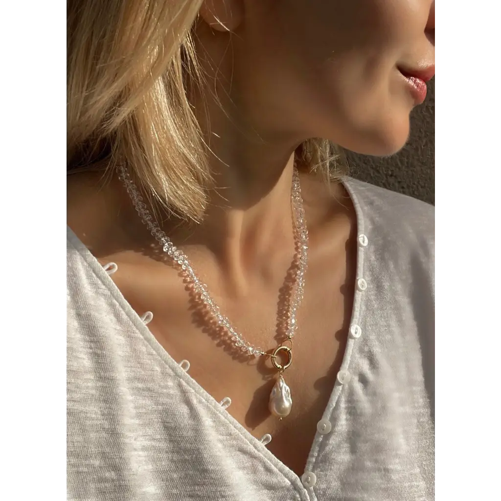 Rock crystal and baroque pearl beaded necklace Estrella Del