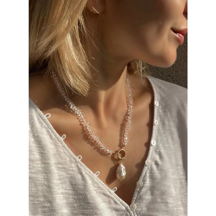 Rock crystal and baroque pearl beaded necklace Estrella Del
