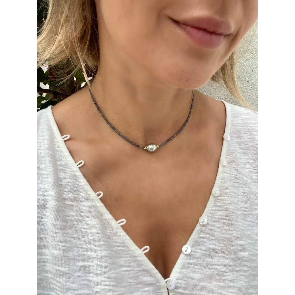 Sapphire beaded necklace with genuine Tahitian pearl gold
