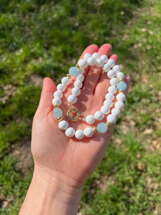White Clam Shell Beads And Aquamarine Necklace La Costa
